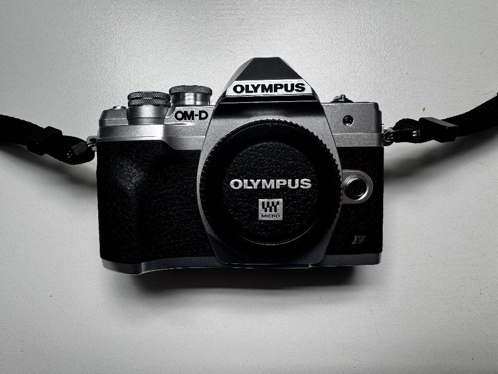 Olympus OM-D E-M10 Mark IV – als nieuw – maar 1.652 clicks, Zo goed als nieuw, Olympus, Ingebouwde flitser, 20 megapixels