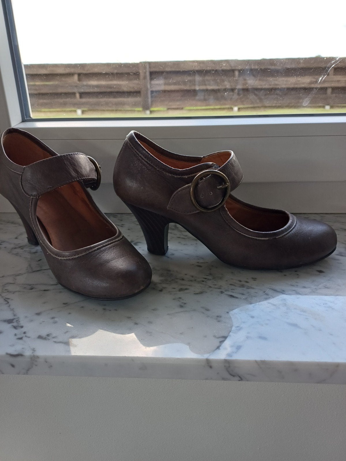 Clarks pumps maat 4 / maat 37, Schoenen met lage hakken, Bruin, Ophalen of Verzenden, Zo goed als nieuw