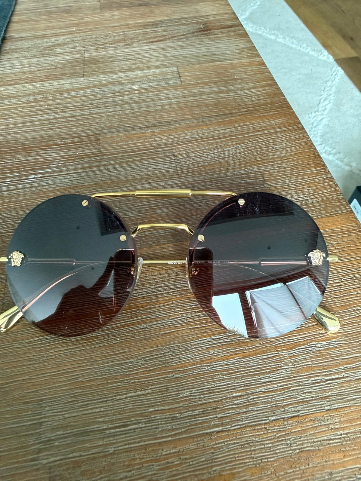 Versace zonnebril 2244 – goud, Zonnebril, Zwart, Nieuw, Ophalen