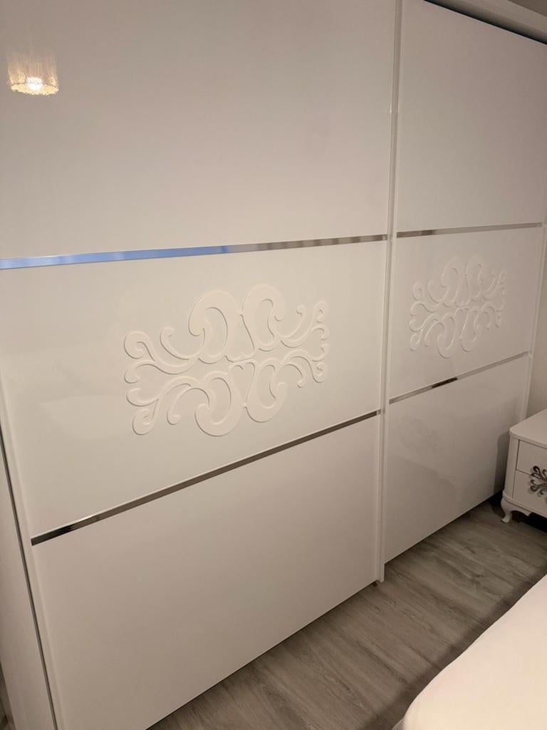 Complete İstikbal Slaapkamer Set | Nieuwstaat, Met klep(pen), Ophalen of Verzenden, Zo goed als nieuw, 200 cm of meer