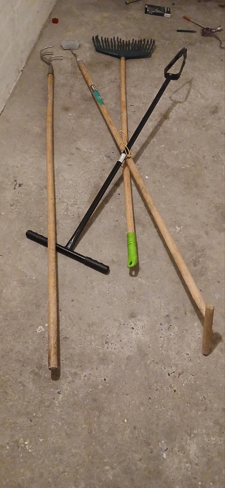 Tuingereedschappen: hark, schoffel, grondboor en klauw, Tuin en Terras, Ophalen, Zo goed als nieuw, Grondboor, Green Boots, Freund, Boerenbond