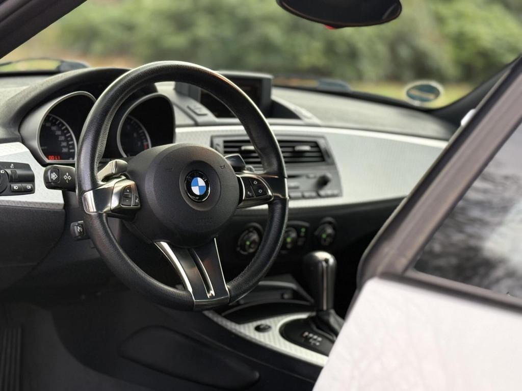 BMW Z4 Coupe 3.0si aut., Auto's, BMW, Automaat, Gebruikt, Zwart, Stoelverwarming