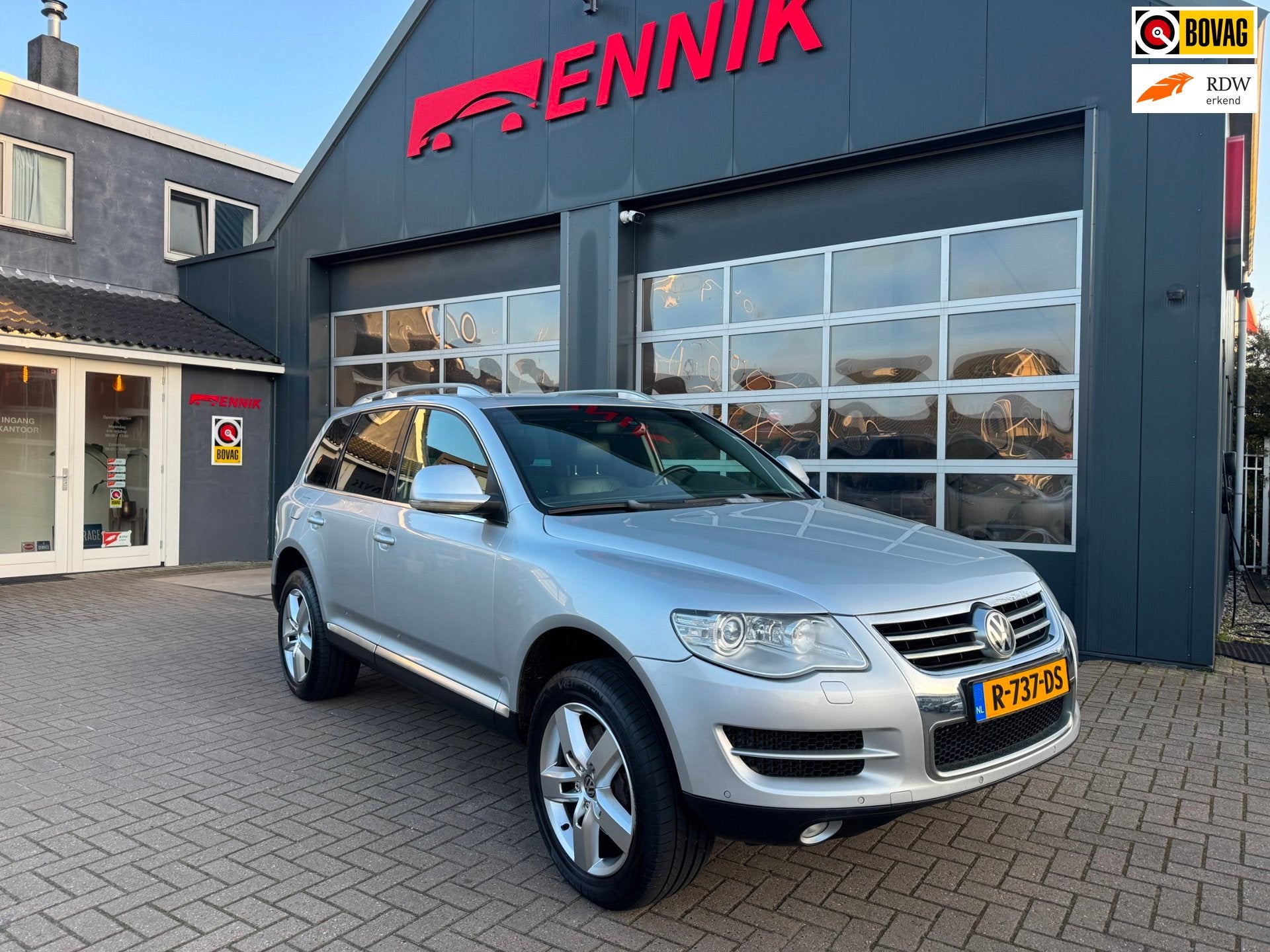 Volkswagen Touareg 5.0 V10 TDI / ACC / Airsusp / Camera / To, Automaat, Gebruikt, 4921 cc, Automatische klimaatregeling