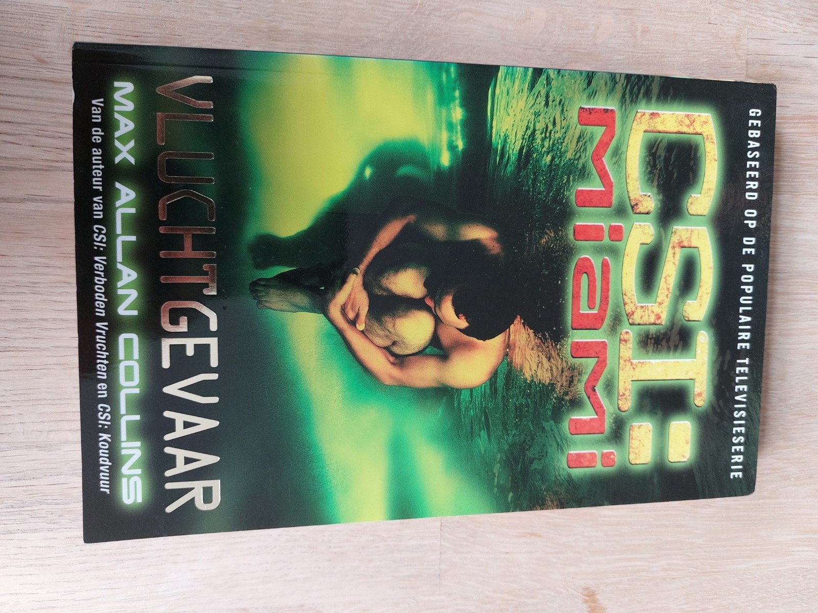 M.A. Collins - CSI : Miami : Vluchtgevaar, Boeken, M.A. Collins, Ophalen of Verzenden, Zo goed als nieuw, Amerika