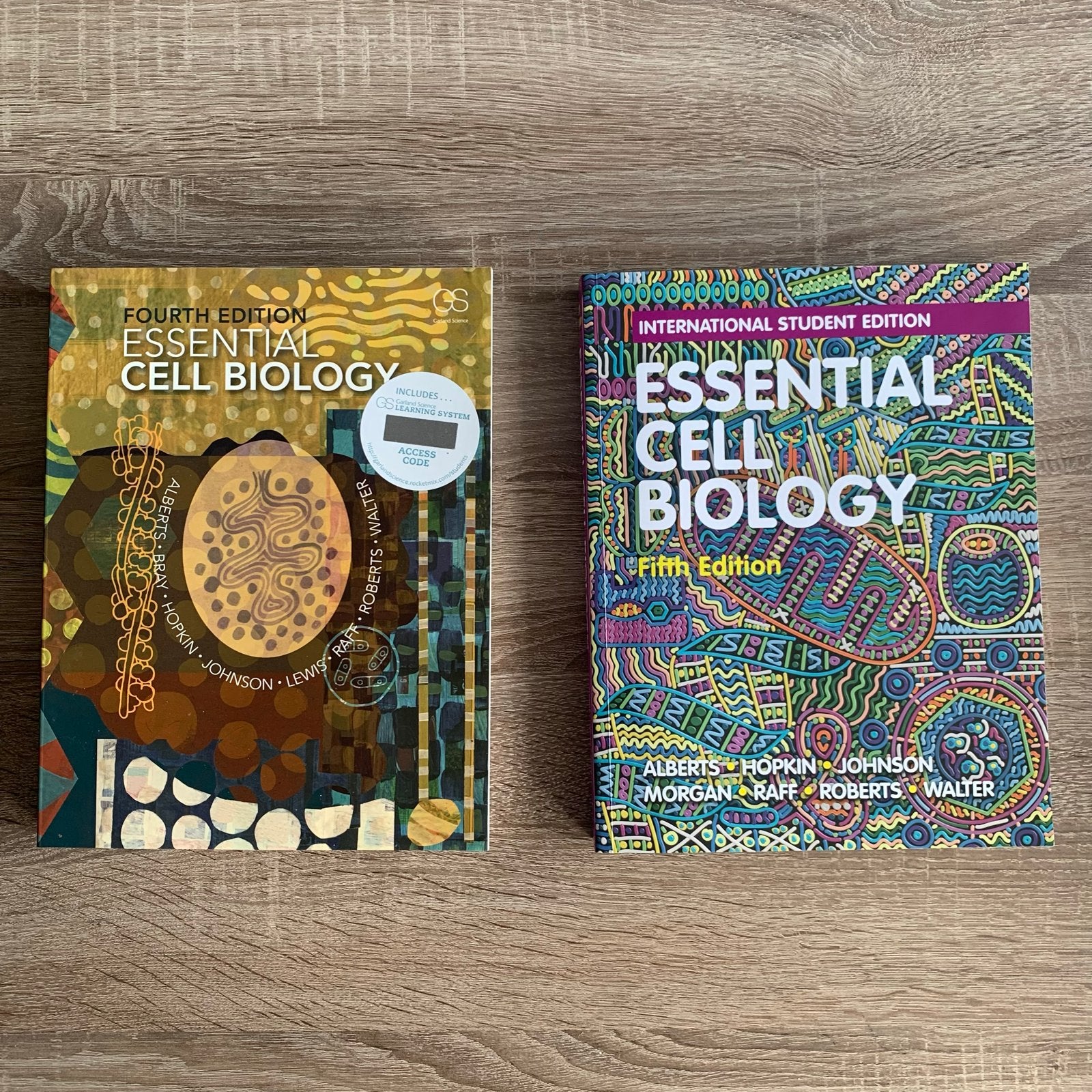 Essential Cell Biology 4e & 5e - Alberts et al., Boeken, Ophalen of Verzenden, Beta, Zo goed als nieuw, WO