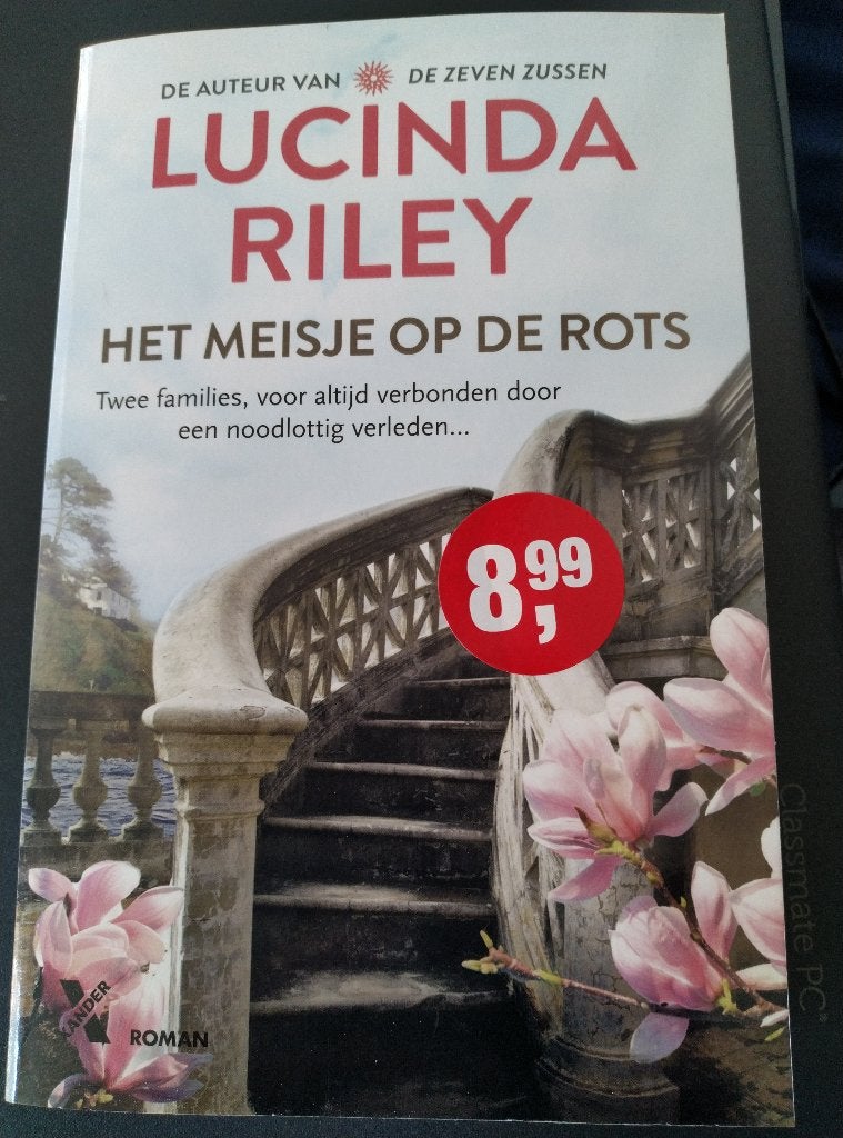 Het meisje op de rots, Boeken, Romans, Lucinda Riley, Ophalen of Verzenden, Zo goed als nieuw, Nederland