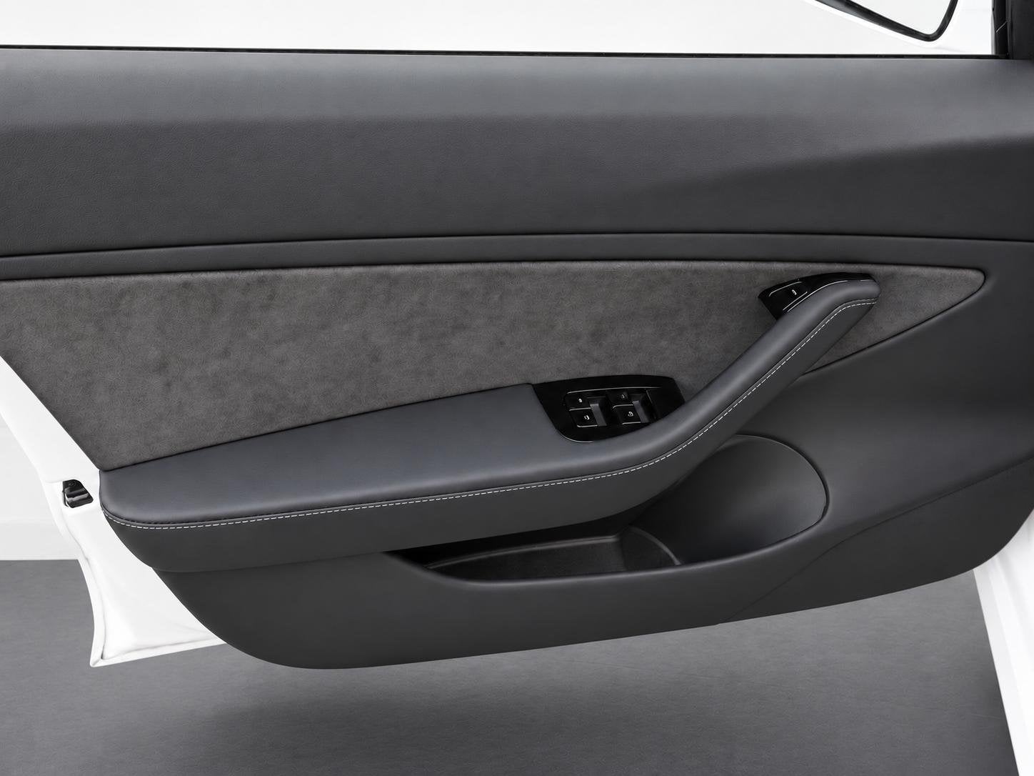 Tesla Model 3 Standard RWD Plus 60 kWh Autopilot Airco Leder, Auto's, Automaat, Dealer onderhouden, Gebruikt, Zwart