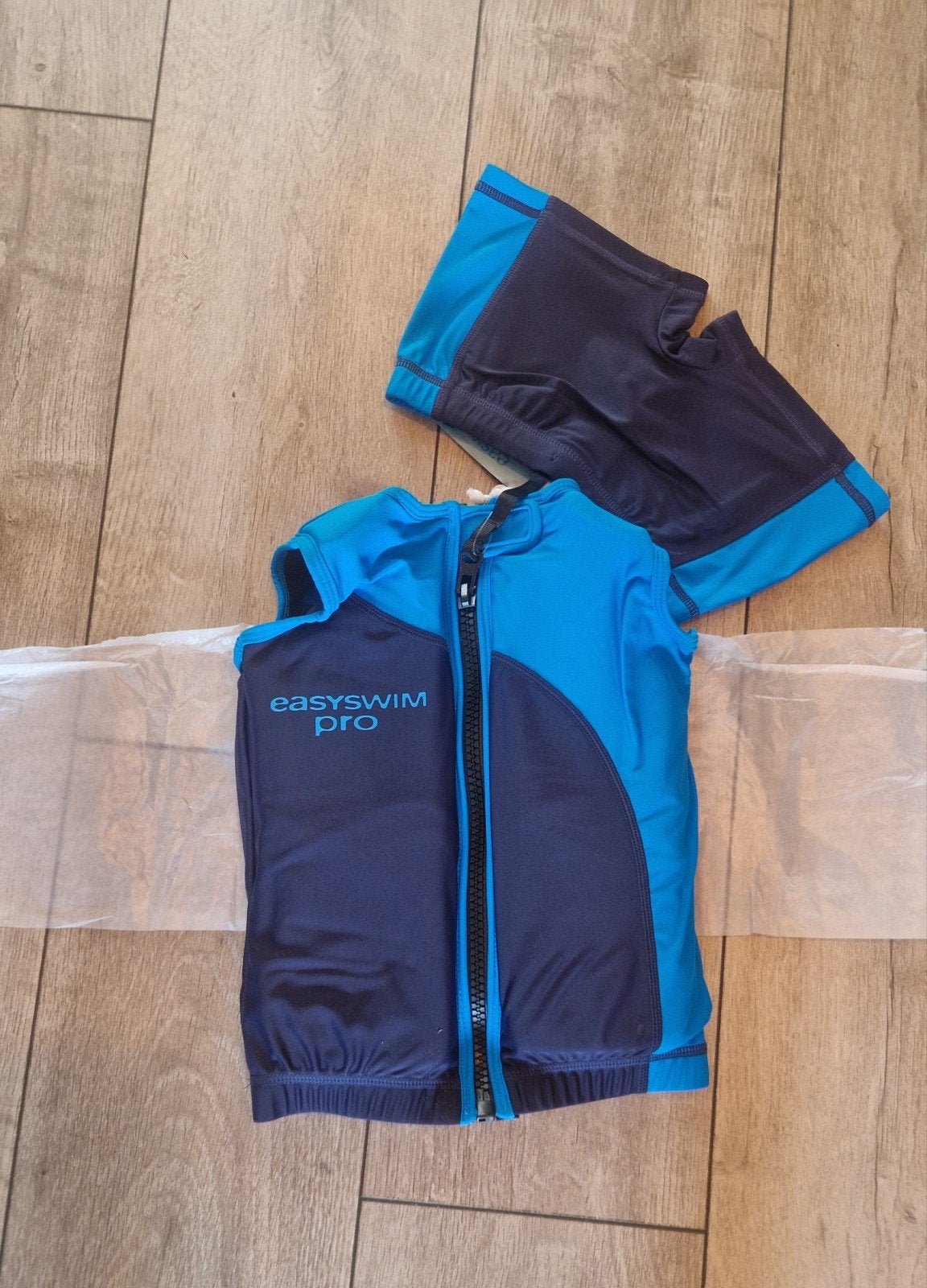 easyswim pro pakje maat M nieuw!, Kinderen en Baby's, Kinderkleding | Kinder-zwemkleding, UV-zwemkleding, Jongen of Meisje, Badpak