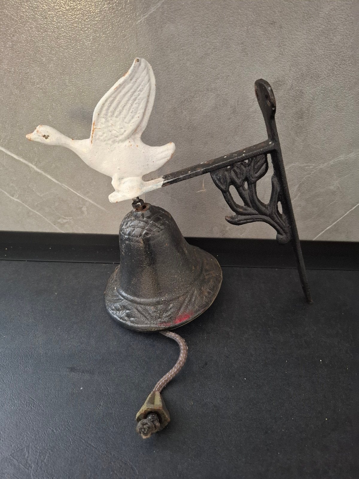 Gietijzeren Deurbel met Eend Ornament - Rustiek & Decoratief, Ophalen of Verzenden, Gebruikt, Bedraad