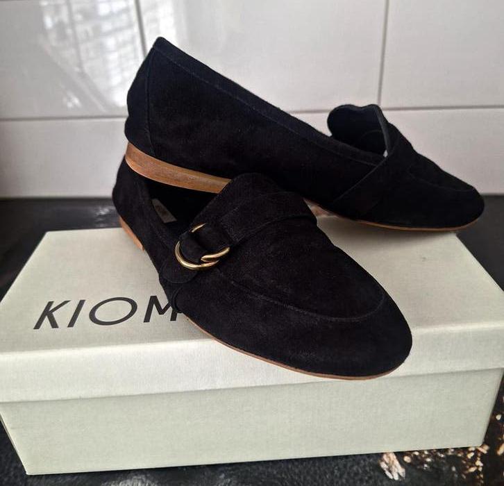 Kiomi instappers maat 40, zwart, suède leer, nieuwstaat, Kiomi, Ophalen of Verzenden, Zo goed als nieuw, Instappers