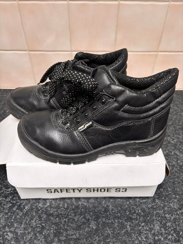 OXXA Basic veiligheidsschoenen S3 maat 40, bijna nieuw, Ophalen of Verzenden, Zo goed als nieuw, Zwart, Werkschoenen