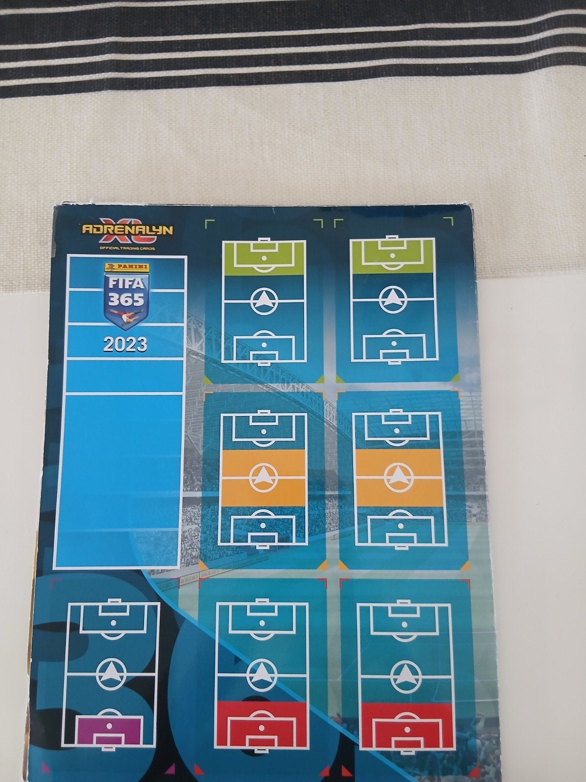 Panini FIFA 365 Adrenalyn XL 2023 Map + X-Rare Kaarten, Ophalen of Verzenden, Zo goed als nieuw, Buitenlandse clubs, Poster, Plaatje of Sticker