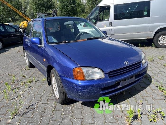 Fusee rechts-voor van een Toyota Starlet, Gebruikt, -, -, Ophalen of Verzenden
