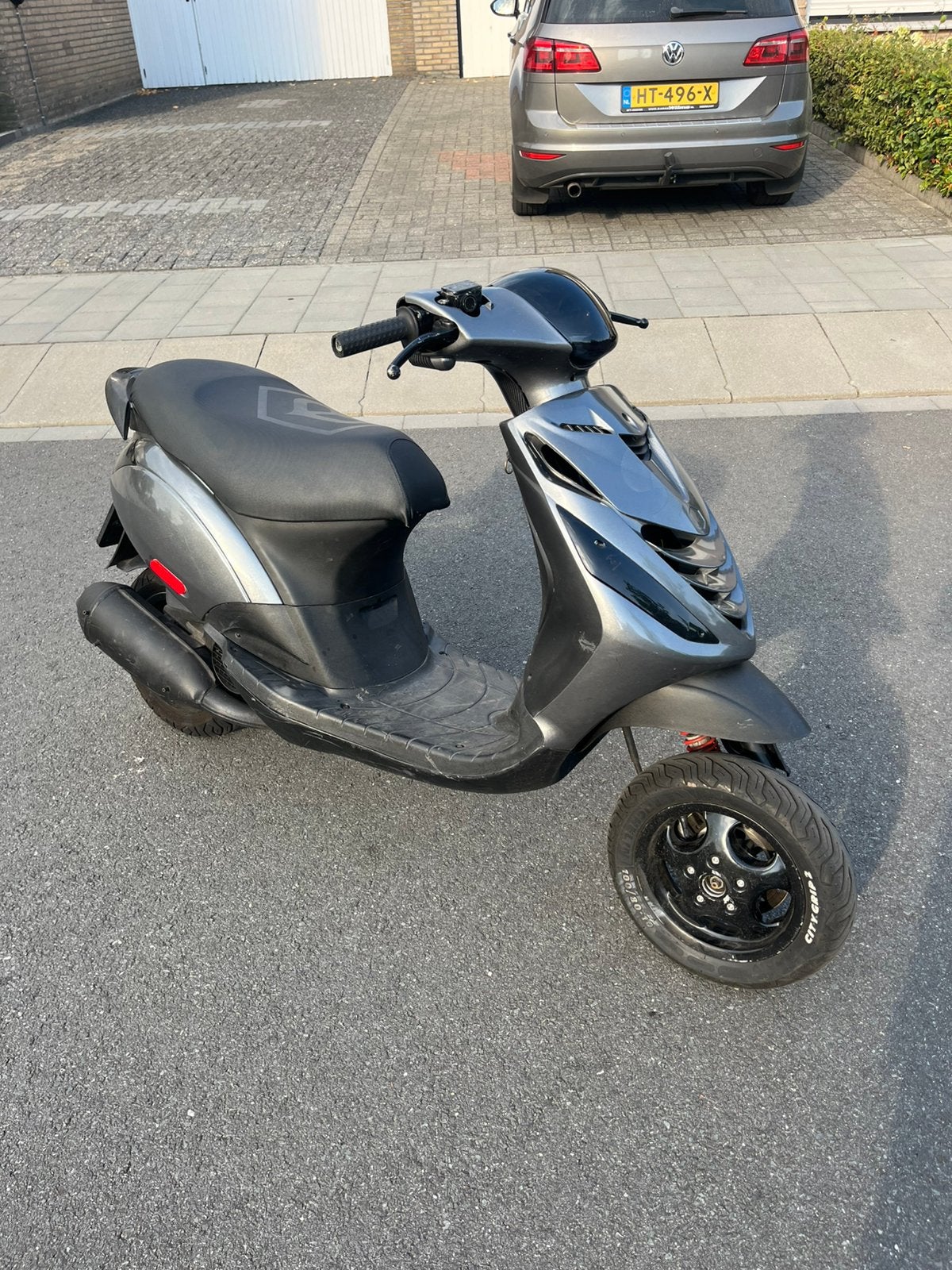 Piaggio zip 125cc brom, Fietsen en Brommers, Scooters | Piaggio, Ophalen, Zo goed als nieuw, Benzine, Zip