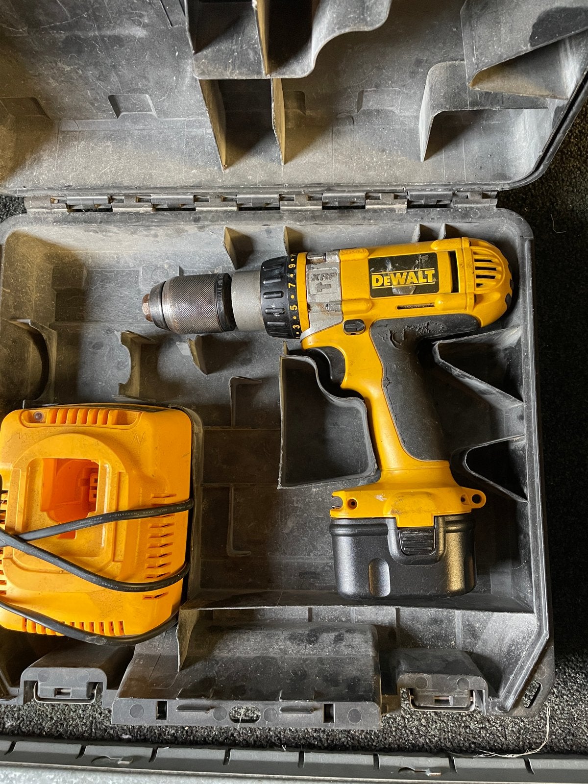DeWalt DC981 Boormachine met Koffer - 12.0V, Boormachine, Gebruikt, Variabele snelheid, Ophalen of Verzenden