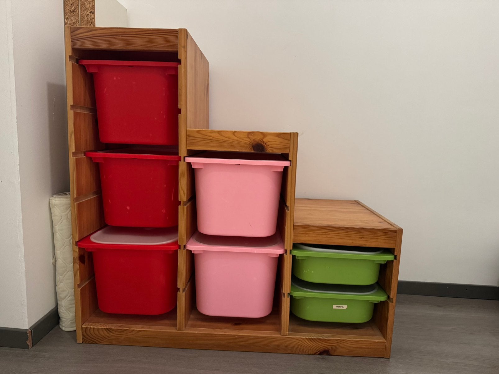 Complete ikea houten speelgoedkast, Gebruikt, 5 laden of meer, Minder dan 100 cm, 25 tot 50 cm