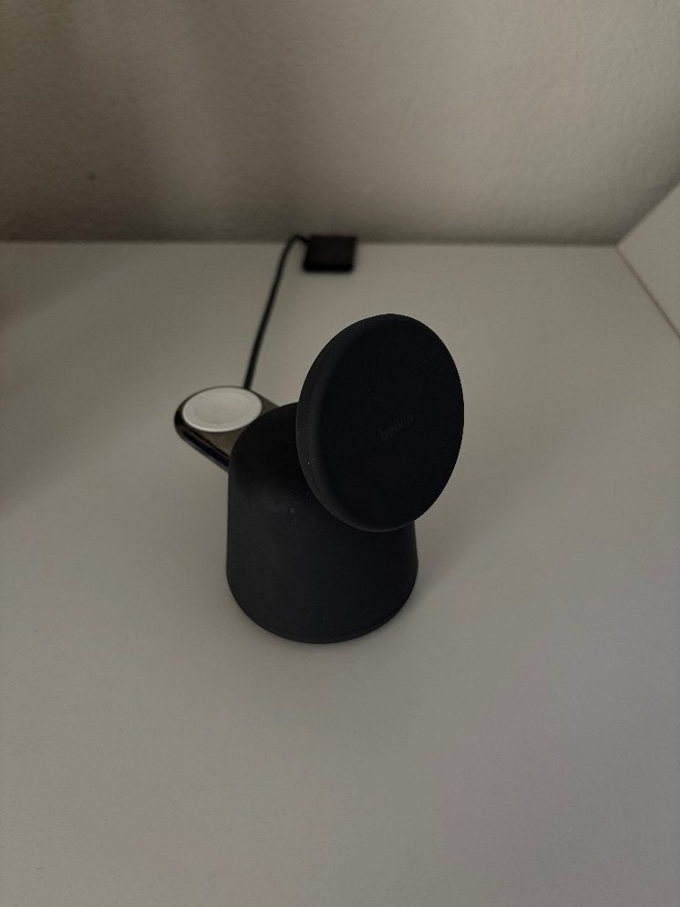 Belkin Pro 2-in-1 Draadloos Laadstation MagSafe (15W) WIZ020, Draadloze oplader, Ophalen of Verzenden, Zo goed als nieuw, Apple