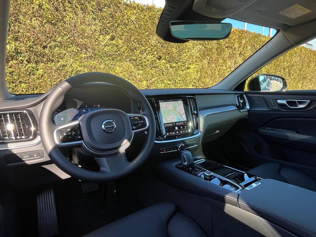 Volvo V60 T6 Plug-in hybrid AWD Plus Dark | Panoramadak | Ha, Auto's, Volvo, Automaat, 4 cilinders, 180 min, Zilver of Grijs