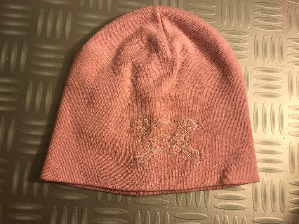 H&M licht roze muts met geborduurde schedel stoere meid 122, Kinderen en Baby's, Meisje, H&M, Nieuw, Ophalen of Verzenden