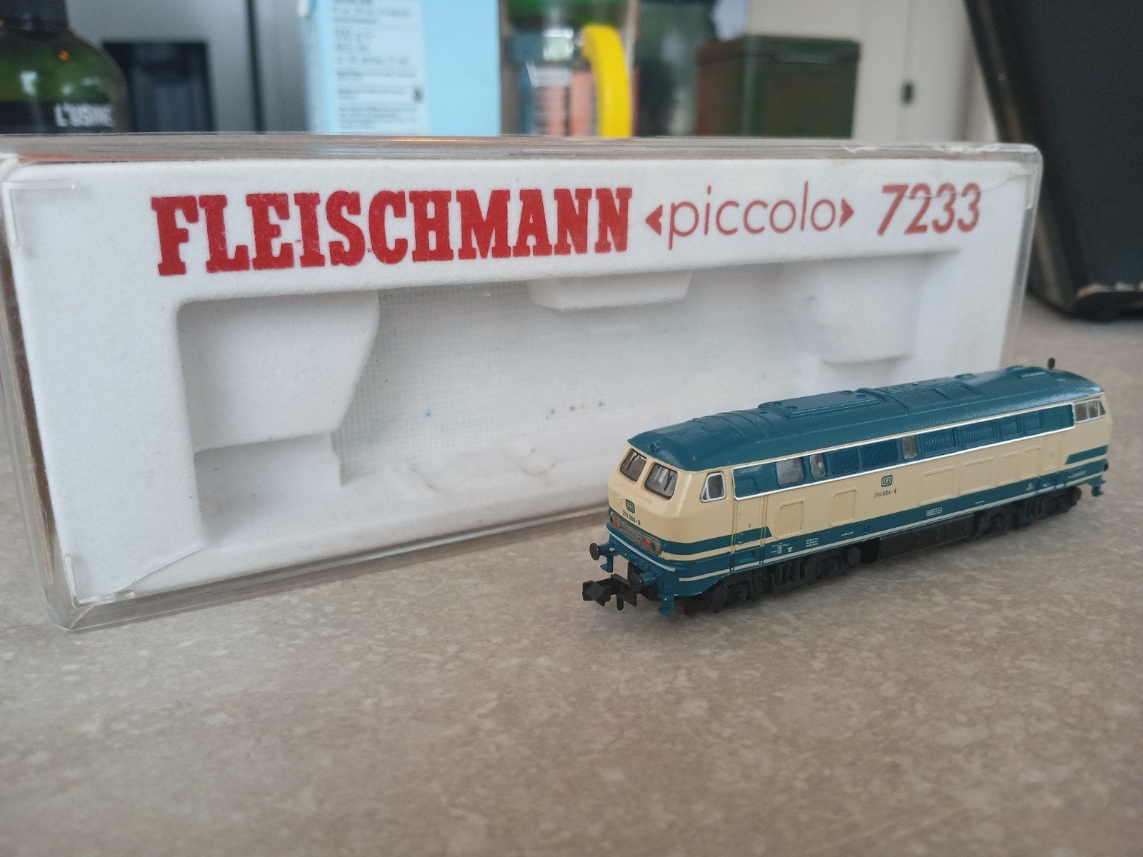Br210 dcc digitaal van fleischmann, Hobby en Vrije tijd, Fleischmann, Ophalen of Verzenden, Zo goed als nieuw, Gelijkstroom