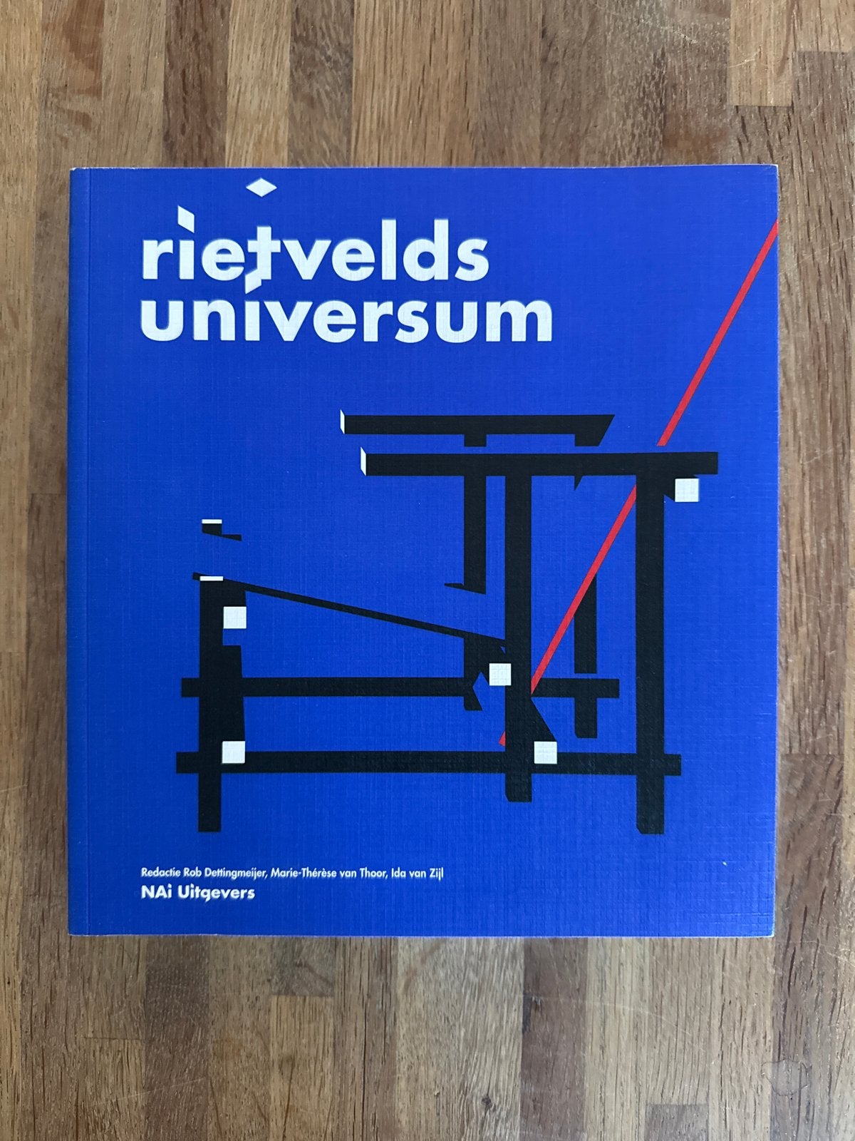Rietvelds Universum - Architectuur en Design Boek, Ophalen of Verzenden, Zo goed als nieuw, Overige onderwerpen