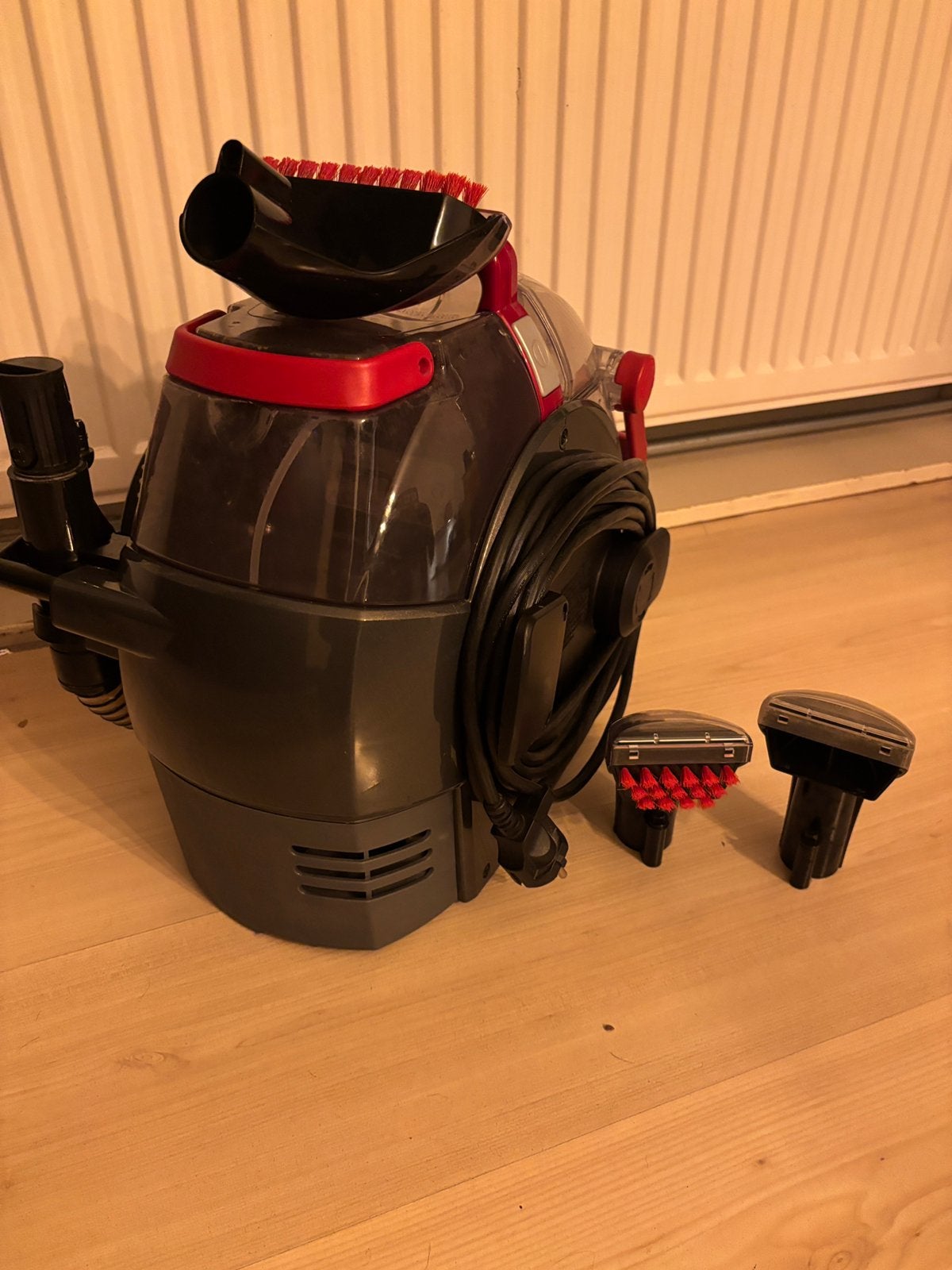 Extractor (bissel), Witgoed en Apparatuur, Ophalen, Overige merken, Overige typen, Zo goed als nieuw