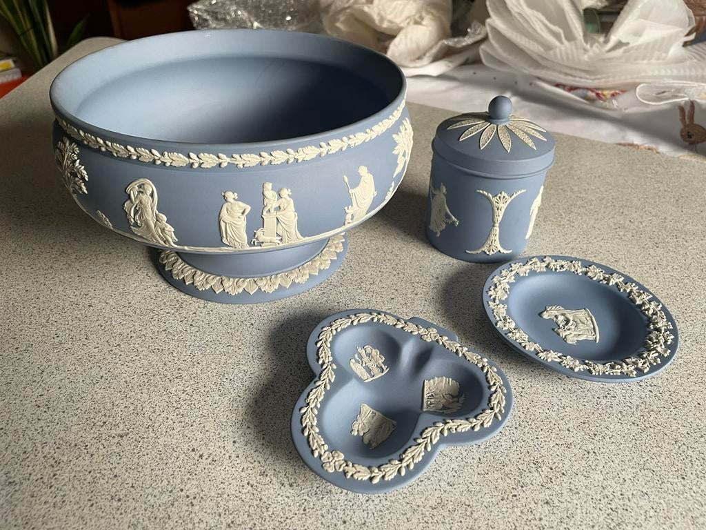 Wedgwood Jasperware set, Antiek en Kunst, Antiek | Keramiek en Aardewerk, Ophalen of Verzenden