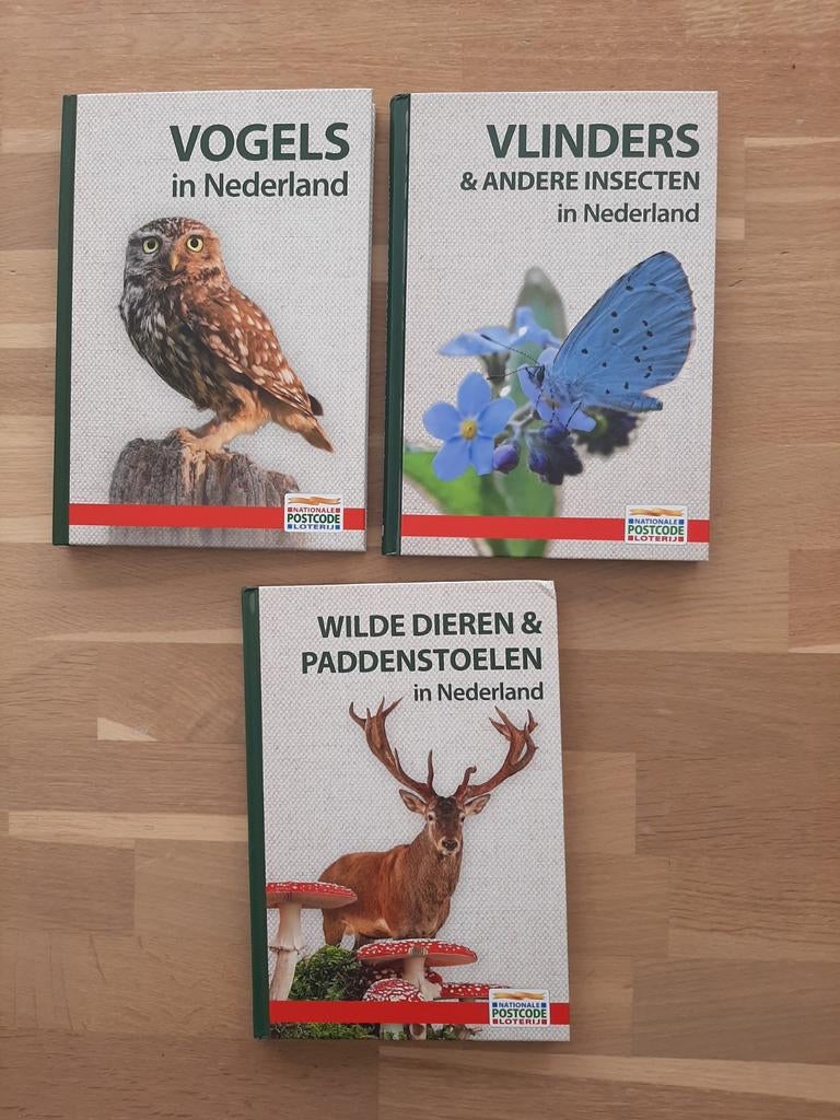 Nationale Postcode Loterij Natuurgidsen (3-delig), Ophalen of Verzenden, Zo goed als nieuw