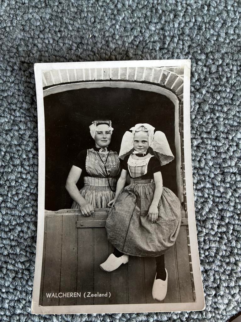 Oude Ansichtkaart Walcheren Zeeland Klederdracht, Ophalen of Verzenden, 1960 tot 1980, Gelopen, Zeeland