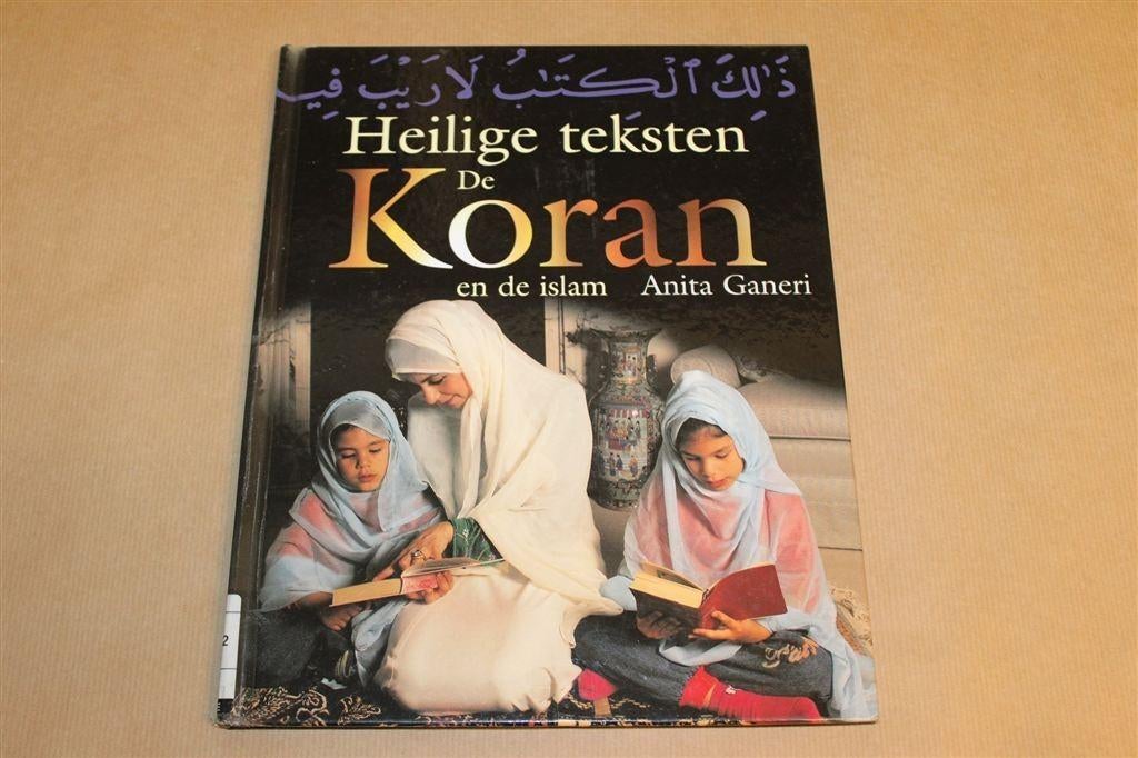 De Koran en de Islam — Heilige Teksten Kinderboek, Ophalen of Verzenden, Gelezen, Islam