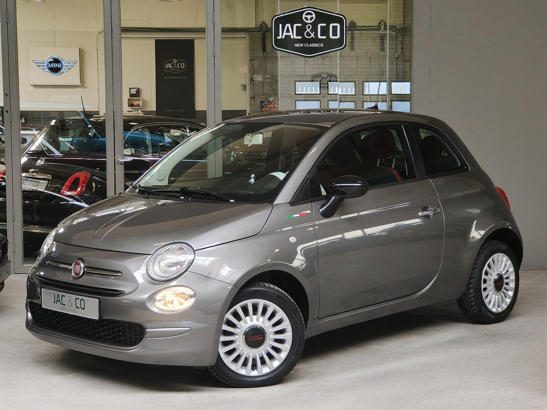 Fiat 500 1.2 Lounge RED / Navi / Spotify, Auto's, Stof, Gebruikt, 4 cilinders, Bedrijf