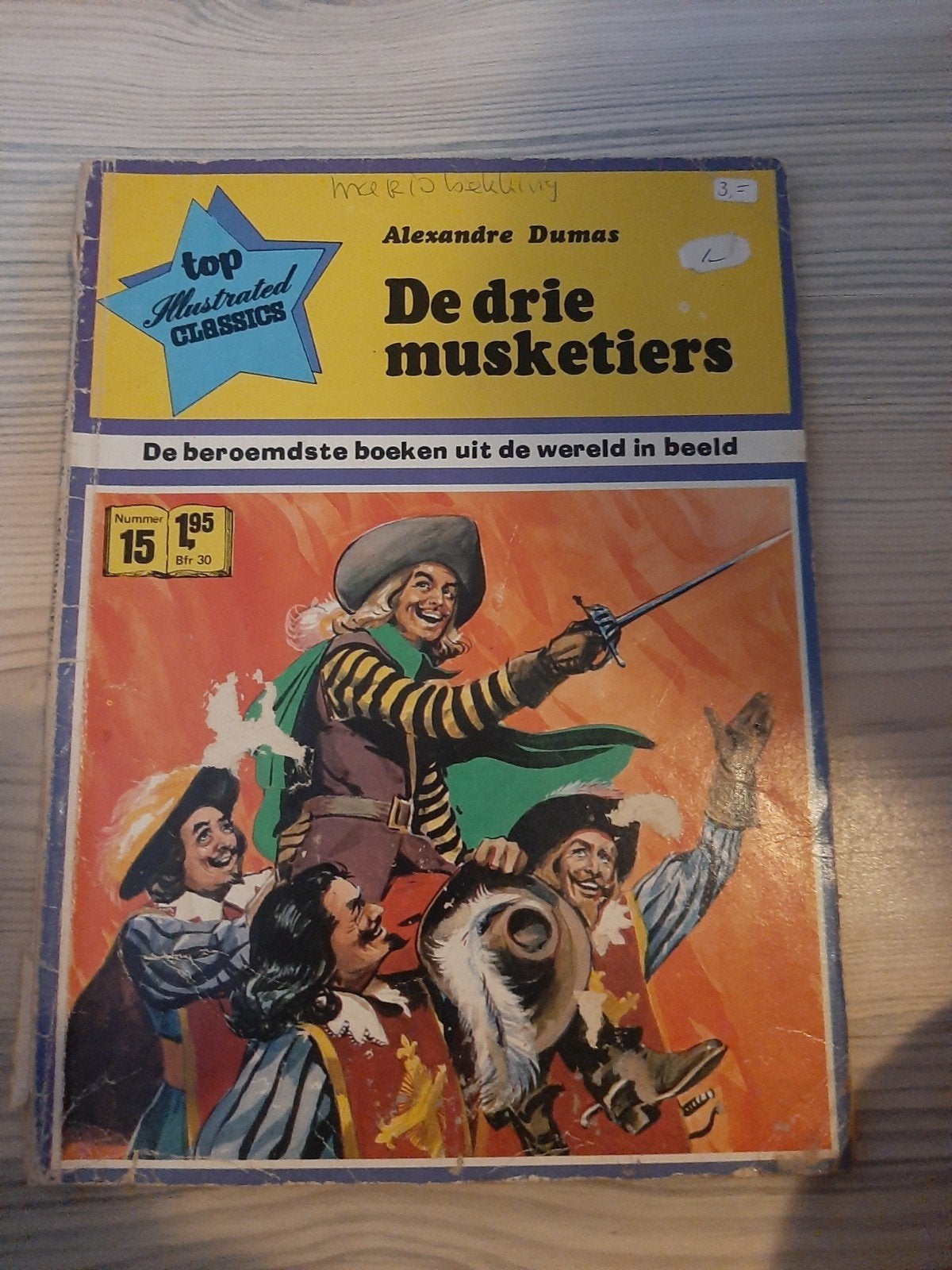 De Drie Musketiers - Top Illustrated Classics, Ophalen of Verzenden, Gelezen, Alexandre Dumas