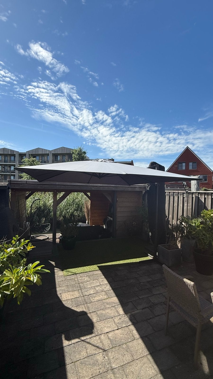 Intratuin zweefparasol met voet - Grijs 300 cm x 300 cm, Ophalen, Gebruikt, Kantelbaar, Zweefparasol