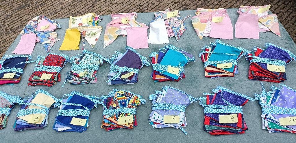 BIJNA GRATIS Stoffen vlaggetjes lint feest slinger 8 mt (10), Ophalen of Verzenden, Nieuw