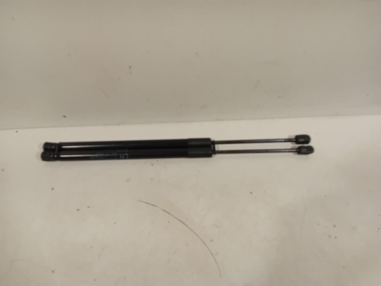 Gasdrukveerset achter Hyundai iX 20, Onderdelen@venauto.nl, Van der Ven Autorecycling B.V., Gebruikt, Ettenseweg 76, 4706 PB Roosendaal, The Netherlands