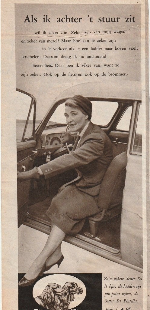 Retro reclame 1957 Setter Set nylons vrouw in auto, Verzenden, Overige typen