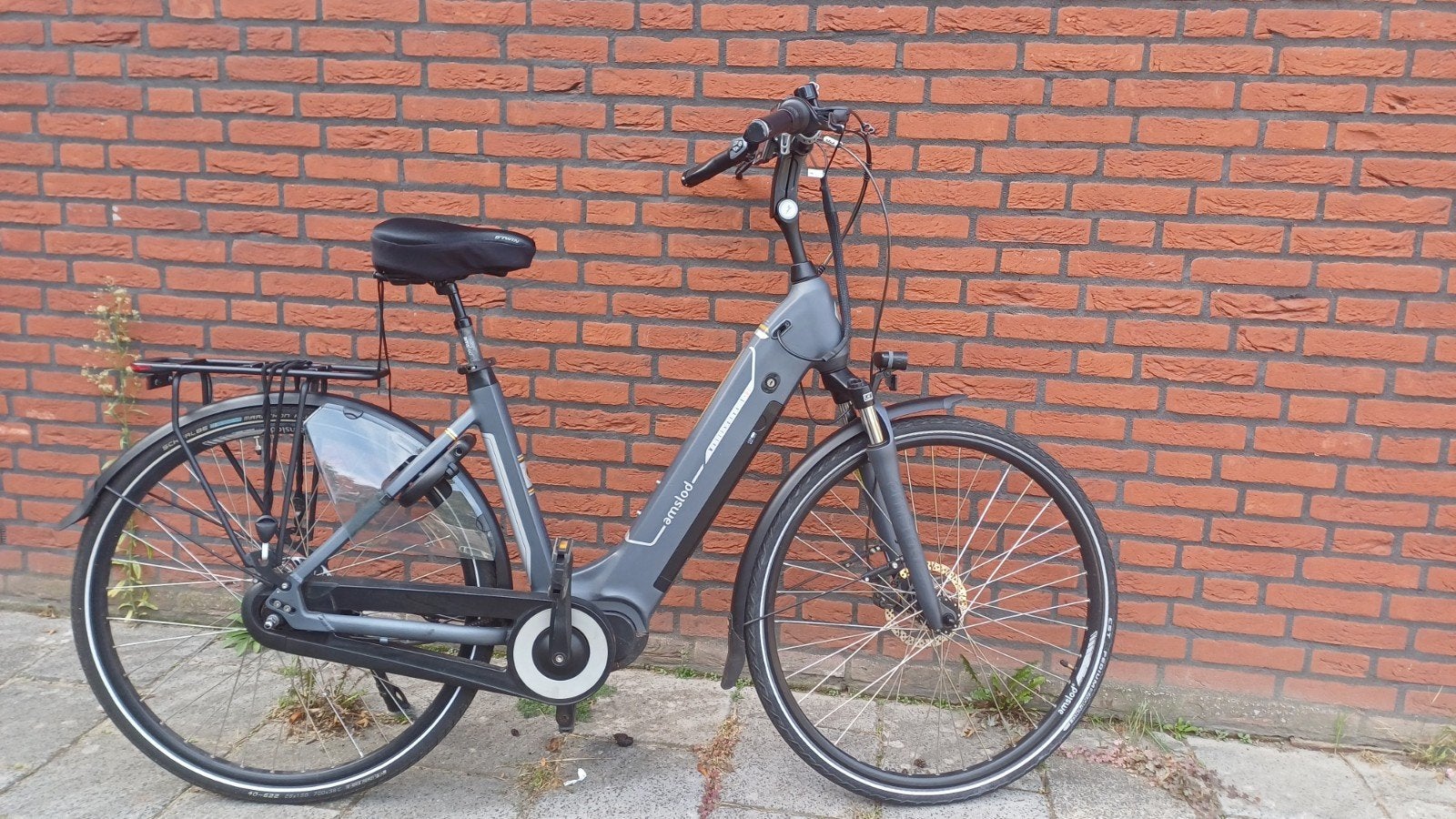 Amslod Wellington E-MD E-bike - 2024 - 53CM - Grijs - 540 Wh, Zo goed als nieuw, 51 tot 55 cm, 50 km per accu of meer, Ophalen