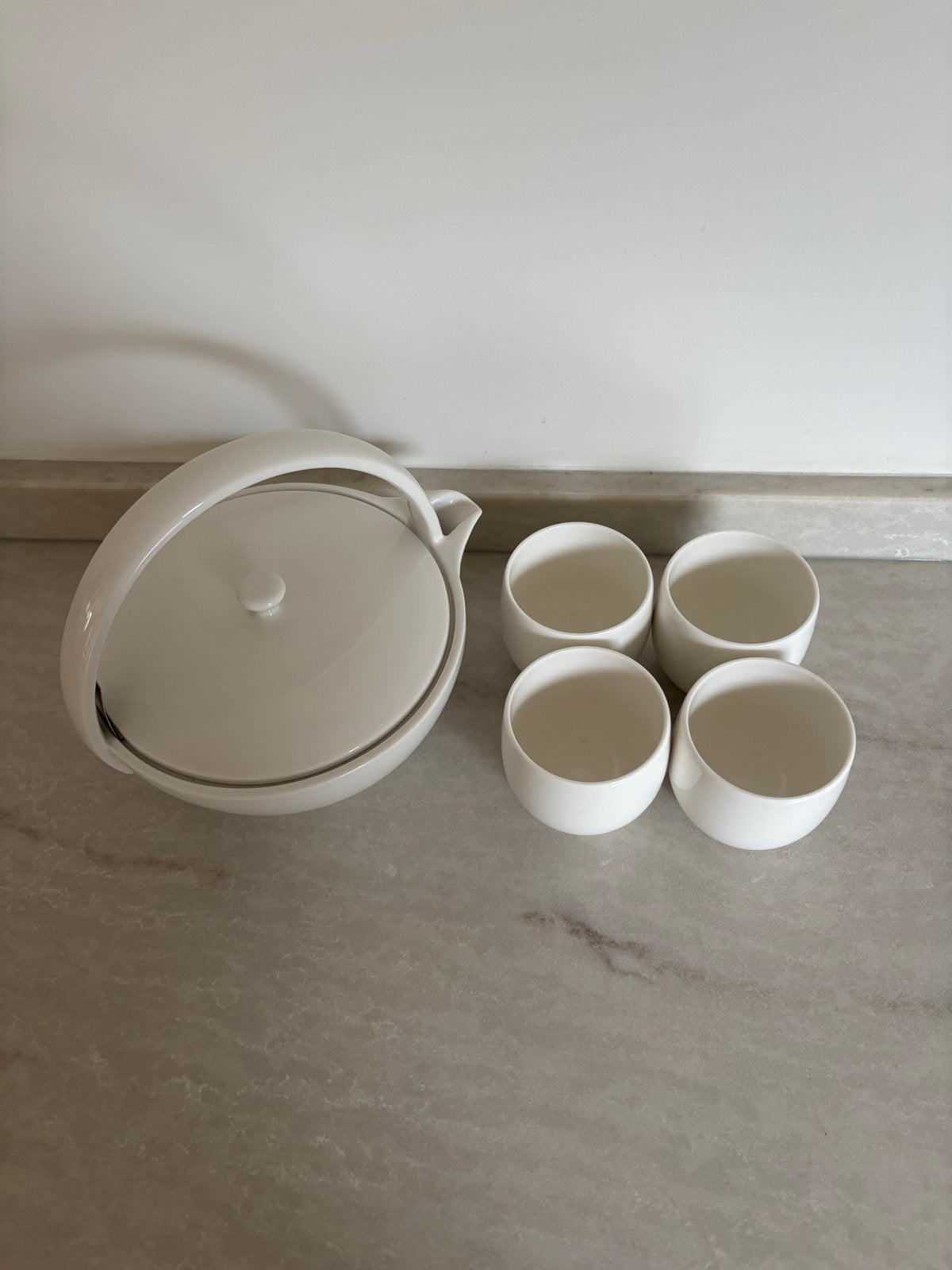 Villeroy & Boch theepot met 4 kopjes - Premium Porselein, Ophalen, Villeroy & Boch, Zo goed als nieuw, Theepot