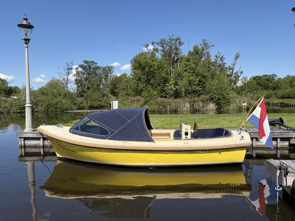 Maril 570 (bj 2006), Gebruikt, Polyester, Overige brandstoffen