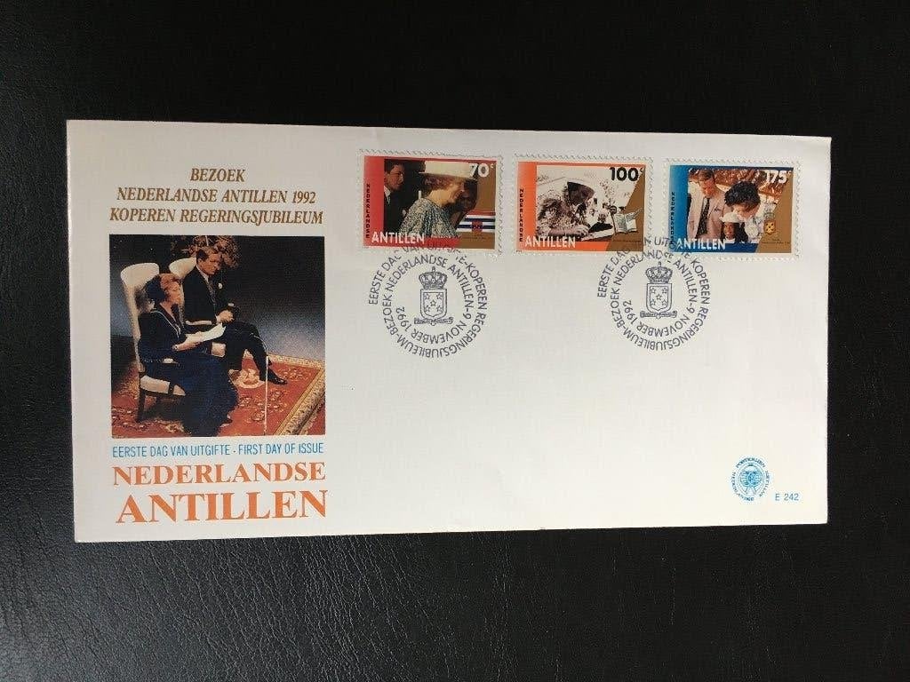 R11-E242 Antillen 1992 - FDC E242 - Regeringsjubil- onbeschr, Postzegels en Munten, Postzegels | Eerstedagenveloppen, Ophalen of Verzenden