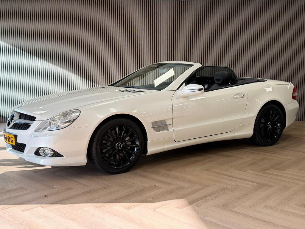 Mercedes-Benz SL-klasse 300 AUT. CABRIOLET HARD-TOP LEDER ST, Auto's, Euro 5, Achterwielaandrijving, Gebruikt, Zwart