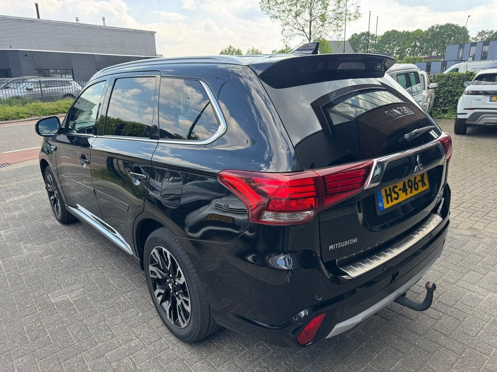 Mitsubishi Outlander 2.0 PHEV Executive Edition CAMERA CRUIS, 1998 cc, Euro 6, 4 cilinders, 1820 kg