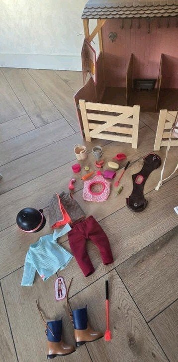Our Generation paardenstal met kleding en accessoires, Ophalen of Verzenden, Zo goed als nieuw, Jongen of Meisje