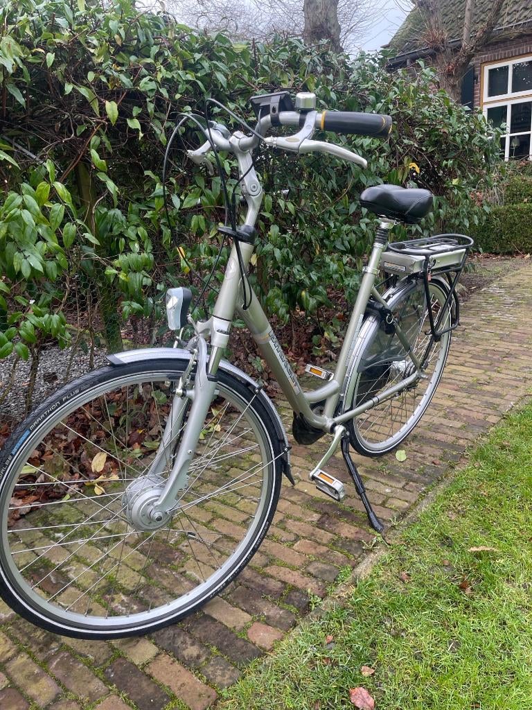 prachtige  goed onderhouden Bikkel E-bike damesfiets, Zo goed als nieuw, 51 tot 55 cm, 50 km per accu of meer, Ophalen