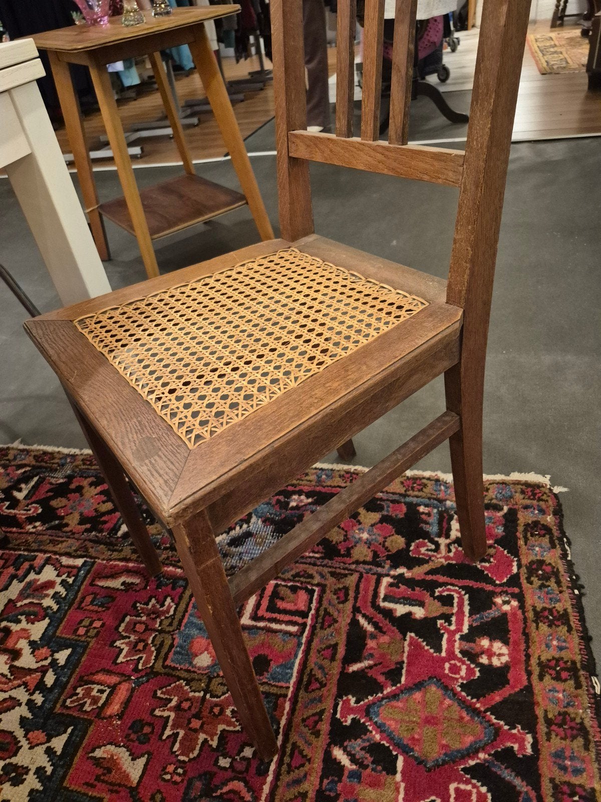 2 haagse school houten stoelen met rotan zitting, Ophalen
