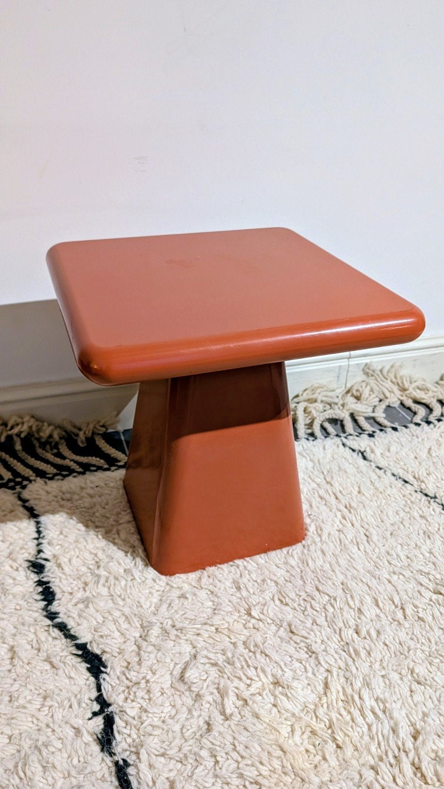 Terracotta vierkante bijzettafel/plantenstandaard, Ophalen, Minder dan 45 cm, Minder dan 55 cm, Gebruikt