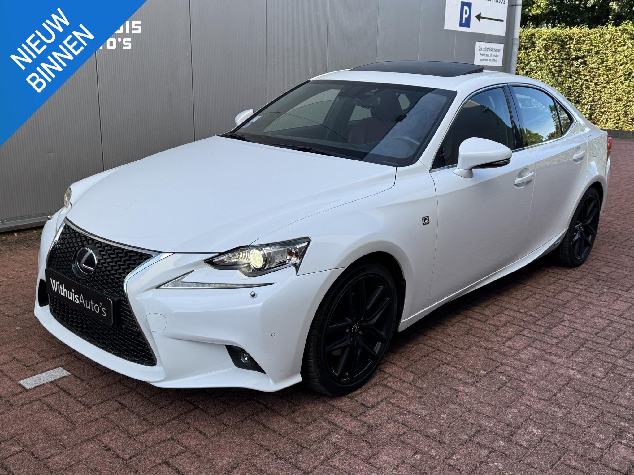 Lexus IS 300h F Sport Edition Dakraam Memory Stoelkoeling, Auto's, Euro 5, Achterwielaandrijving, Gebruikt, 223 pk
