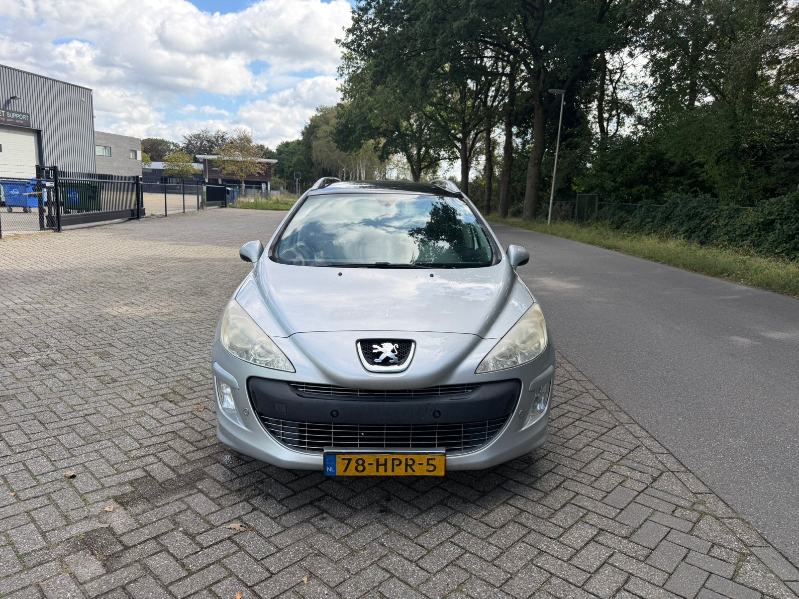 Peugeot 308 1.6 Hdif 16V 80KW SW 7P 2009 Grijs, Auto's, Peugeot, Voorwielaandrijving, 4 cilinders, 7 stoelen, Origineel Nederlands