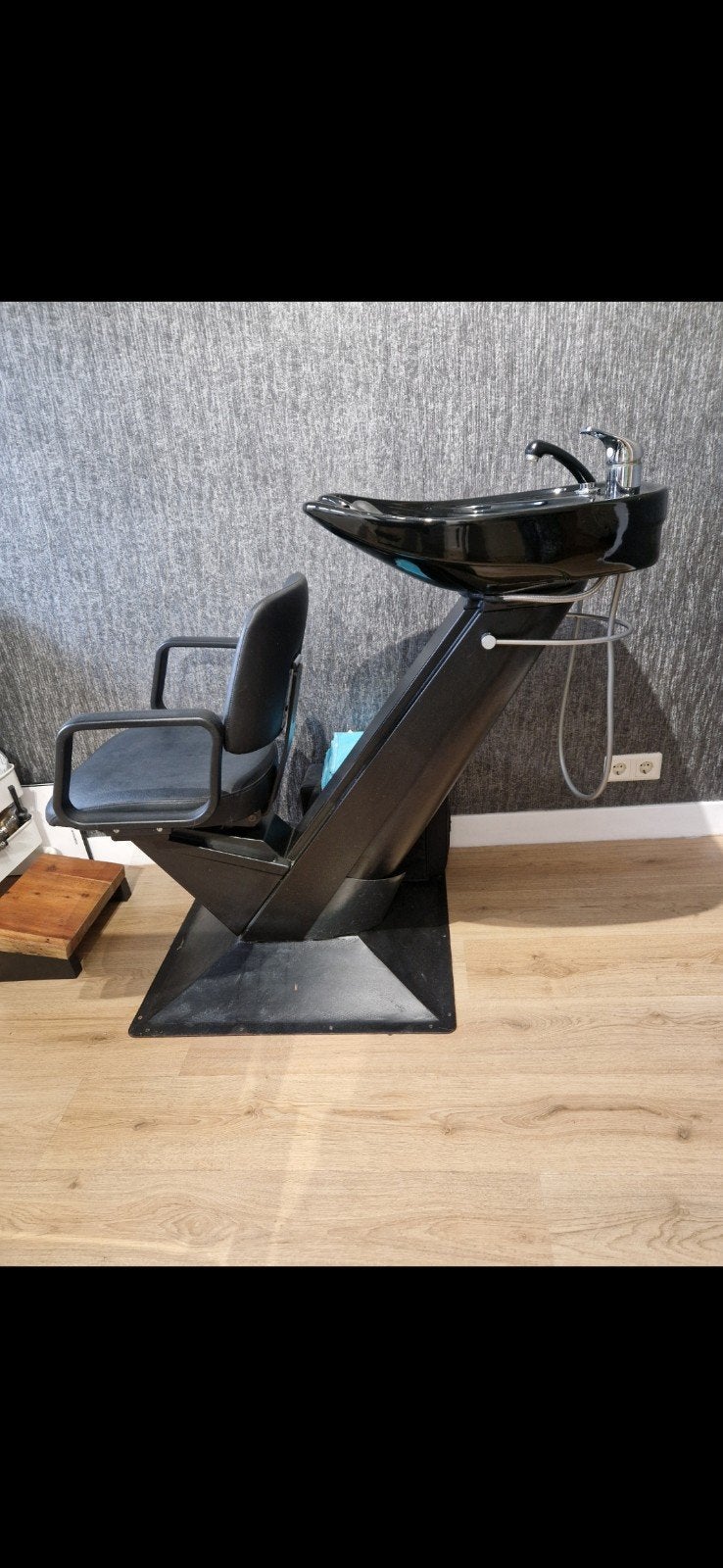 wasbak met stoel, Ophalen