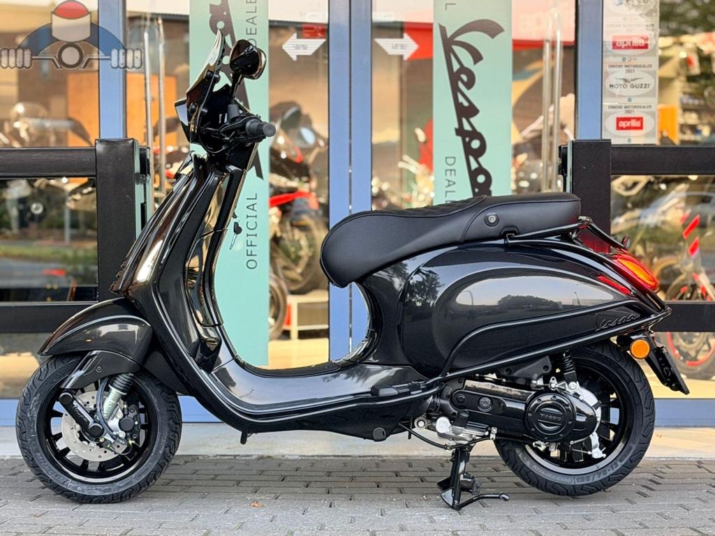 Custom Vespa Sprint Graphite Grey 45km 0KM actie!, Fietsen en Brommers, Scooters | Vespa, Ophalen, Overige modellen, Maximaal 45 km/u